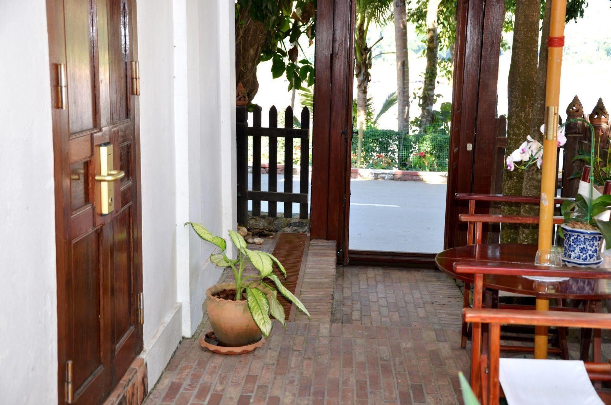 Mekong Riverview Hotel Luangprabang Kültér fotó